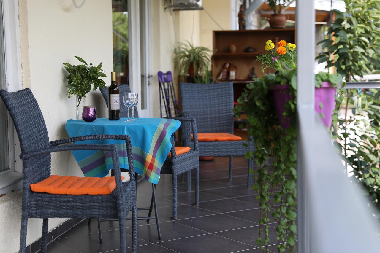 4Bd Appartaments With Cozy Garden Tbilisi Exteriör bild