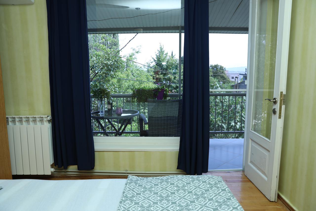4Bd Appartaments With Cozy Garden Tbilisi Exteriör bild